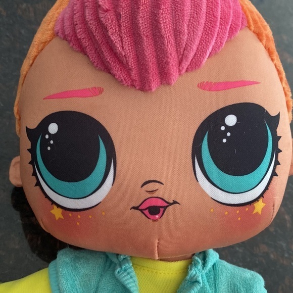 L.O.L. Surprise! Jumbo 15” NEON Q.T. Stuffed HUGGABLE Plush Doll BFF - Picture 3 of 9